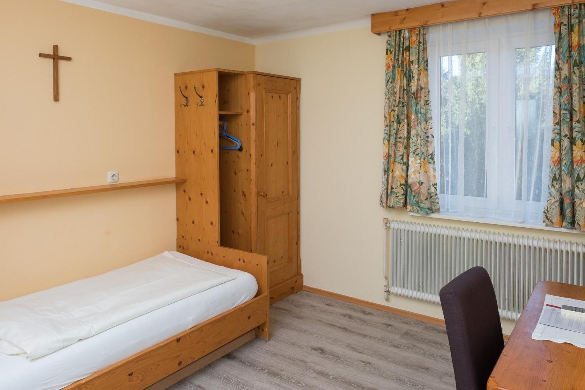 לינה וארוחת בוקר Strass im Attergau Rosslwirt-Rast חדר תמונה